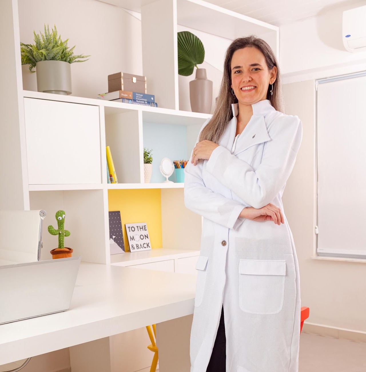Dra. Lívia Paulinelli, pediatra e consultora de sono infantil